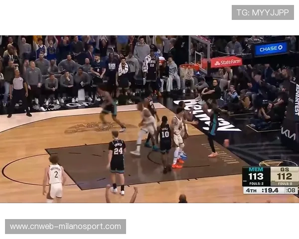 勇士末节13-2反击完成逆转，桑托斯准绝杀助球队114-113险胜灰熊